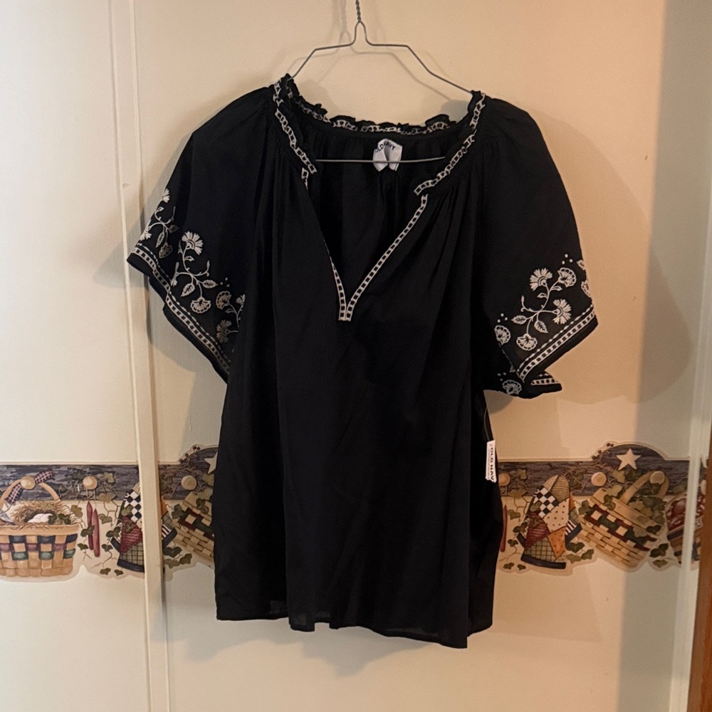 Old Navy Black Blouse with White Embroidery